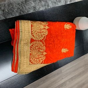 ❤️❤️❤️beautiful traditional saari ❤️❤️❤️